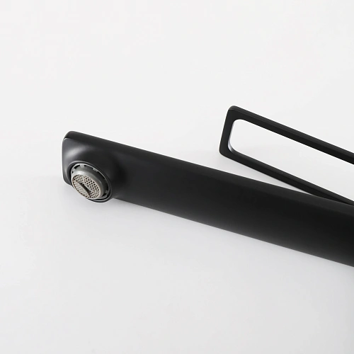 Смеситель для раковины Gid Niagara L057-BM-D L057BMD черный матовый Смеситель для раковины Gid Niagara L057-BM-D L057BMD черный матовый