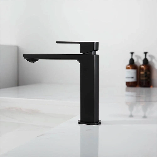 Смеситель для раковины Vincea Next VBF-1N1MB черный Смеситель для раковины Vincea Next VBF-1N1MB черный