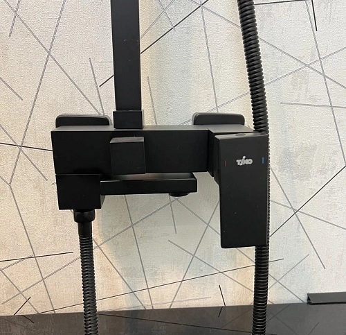 Душевая система Timo Selene SX-2013/03 черный Душевая система Timo Selene SX-2013/03 черный