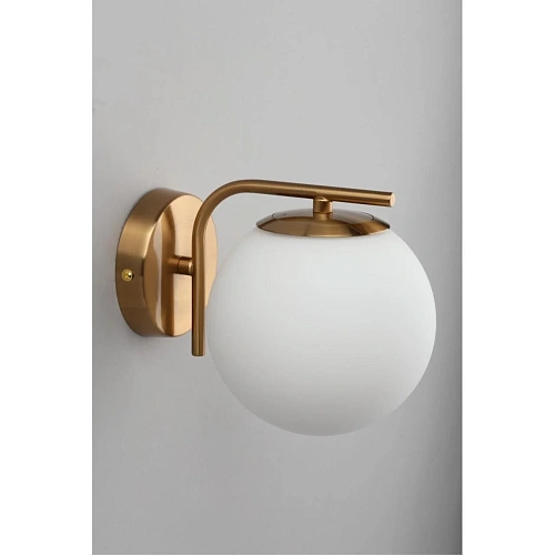 Светильник настенный (Бра) Omnilux Avetrana OML-66621-01 Светильник настенный (Бра) Omnilux Avetrana OML-66621-01