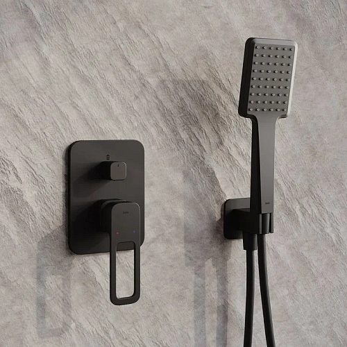 Душевая система IDDIS Slide (SLIBL02i67) скрытого монтажа, черный матовый Душевая система IDDIS Slide (SLIBL02i67) скрытого монтажа, черный матовый