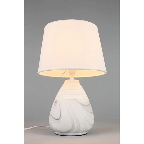 Настольная лампа Omnilux Parisis OML-82104-01 Настольная лампа Omnilux Parisis OML-82104-01