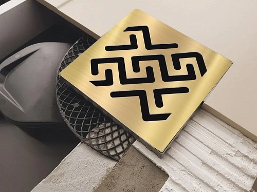 Душевой трап BERGES PLATZ Antik 100х100, золото глянец, S-сифон D50/105 H50 вертикальный 092060 Душевой трап BERGES PLATZ Antik 100х100, золото глянец, S-сифон D50/105 H50 вертикальный 092060