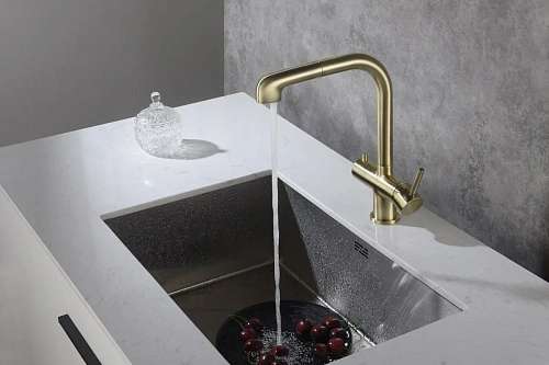 Смеситель для кухни Timo Saona 2346/02FL с подключением фильтра и выдвижной лейкой антик Смеситель для кухни Timo Saona 2346/02FL с подключением фильтра и выдвижной лейкой антик