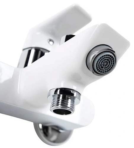 Смеситель для ванны IDDIS Cloud (CLOSB02i02WA) Смеситель для ванны IDDIS Cloud (CLOSB02i02WA)