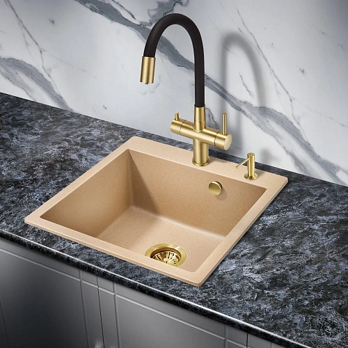 Смеситель для кухни Milacio Ultra 560 (MCU.560.GDB) под фильтр, брашированное золото черный шланг Смеситель для кухни Milacio Ultra 560 (MCU.560.GDB) под фильтр, брашированное золото черный шланг