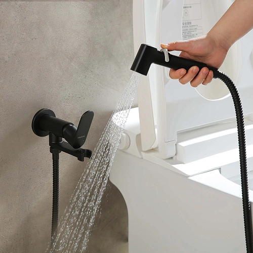 Гигиенический душ Aquatek АЛЬФА AQ1919MB матовый черный Гигиенический душ Aquatek АЛЬФА AQ1919MB матовый черный