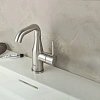 Смеситель для раковины GROHE Essence New с донным клапаном, суперсталь (23462DC1) Смеситель для раковины GROHE Essence New с донным клапаном, суперсталь (23462DC1)