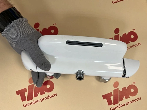 Смеситель для ванны Timo Helmi 4024/00-16Y хром-белый Смеситель для ванны Timo Helmi 4024/00-16Y хром-белый
