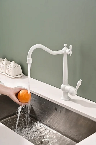 Смеситель для кухни Paulmark RETRO белый матовый Re213226-WH Смеситель для кухни Paulmark RETRO белый матовый Re213226-WH