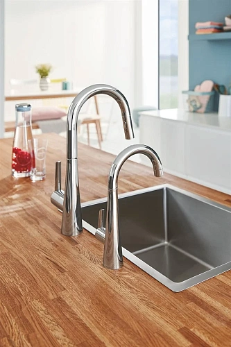 Вентиль вертикальный для подачи фильтрованной воды GROHE Zedra, хром (30026002) Вентиль вертикальный для подачи фильтрованной воды GROHE Zedra, хром (30026002)