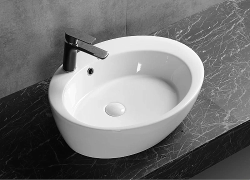 Раковина Ceruttispa CR7026A 600х470х140 накладная, белая, овальная, под смеситель, с переливом Раковина Ceruttispa CR7026A 600х470х140 накладная, белая, овальная, под смеситель, с переливом