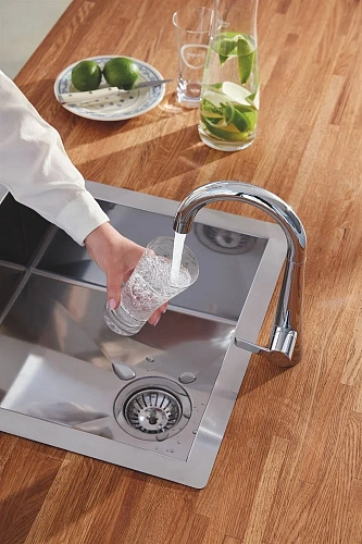 Вентиль вертикальный для подачи фильтрованной воды GROHE Zedra, хром (30026002) Вентиль вертикальный для подачи фильтрованной воды GROHE Zedra, хром (30026002)