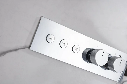 Смеситель для ванны Allen Brau Liberty 5.33003-00 (с внутренней частью) хром Смеситель для ванны Allen Brau Liberty 5.33003-00 (с внутренней частью) хром