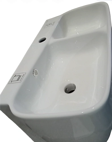 Раковина Ceruttispa Double MARCO CT9282 подвесная 670x350x300 Раковина Ceruttispa Double MARCO CT9282 подвесная 670x350x300