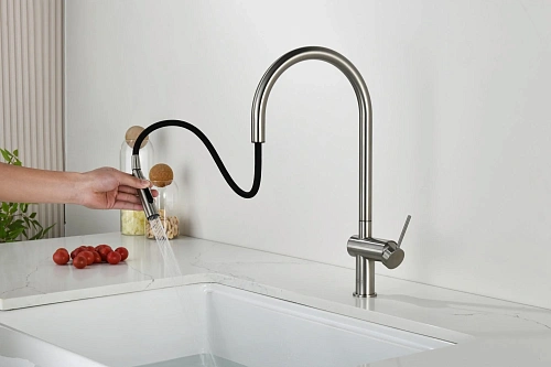 Смеситель для кухни AQUAme Cucina AQM9901BN с выдвижным изливом,никель шлифованный Смеситель для кухни AQUAme Cucina AQM9901BN с выдвижным изливом,никель шлифованный