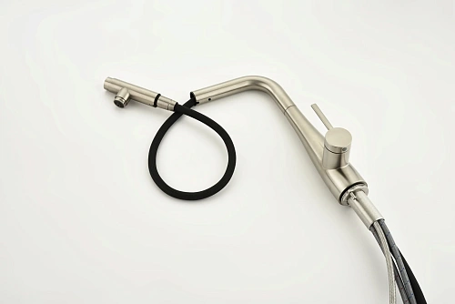 Смеситель для кухни AQUAme Cucina AQM9902BN с выдвижным изливом, никель шлифованный Смеситель для кухни AQUAme Cucina AQM9902BN с выдвижным изливом, никель шлифованный