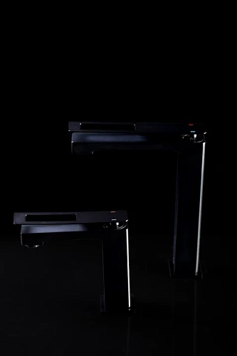 Смеситель для раковины Boheme BlackChrome 141-BCR Смеситель для раковины Boheme BlackChrome 141-BCR