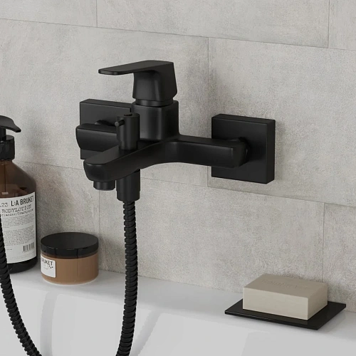 Смеситель для ванны Paini RTYO111 Bari без аксессуара, черный Смеситель для ванны Paini RTYO111 Bari без аксессуара, черный