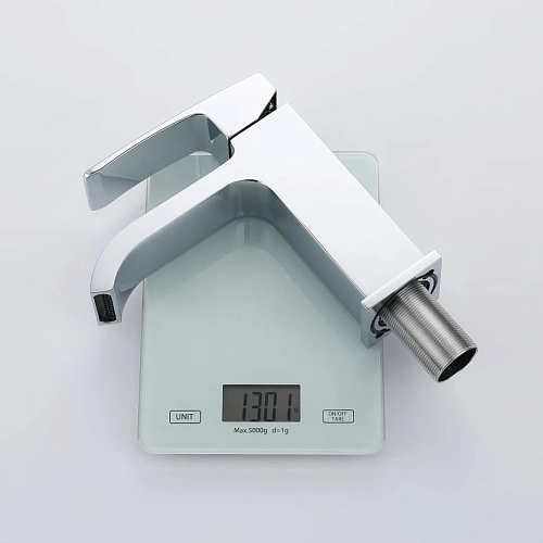 Смеситель для раковины Raglo R02.10, хром Смеситель для раковины Raglo R02.10, хром