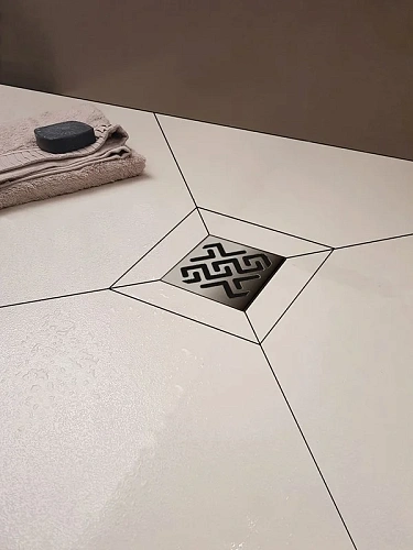 Душевой трап BERGES PLATZ Antik 100х100, хром глянец, S-сифон D50 H60 боковой 091160 Душевой трап BERGES PLATZ Antik 100х100, хром глянец, S-сифон D50 H60 боковой 091160