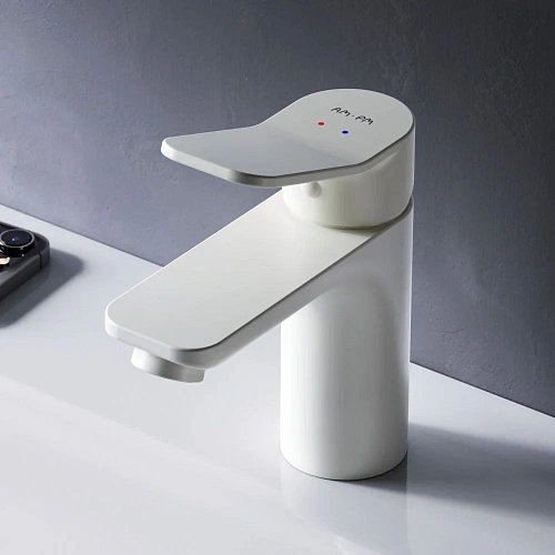 Смеситель для раковины AM.PM X-Joy F85A02133 белый Смеситель для раковины AM.PM X-Joy F85A02133 белый