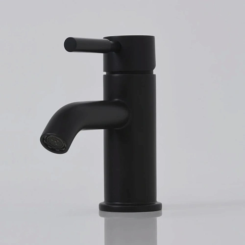 Смеситель для раковины WasserKRAFT Gollach 3305 черный Смеситель для раковины WasserKRAFT Gollach 3305 черный