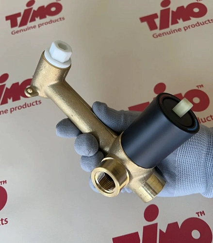 Смеситель для раковины Timo Helmi 4071/03SM встраиваемый черный Смеситель для раковины Timo Helmi 4071/03SM встраиваемый черный