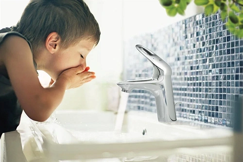 Смеситель для раковины GROHE Eurostyle с донным клапаном, хром (23564003) Смеситель для раковины GROHE Eurostyle с донным клапаном, хром (23564003)