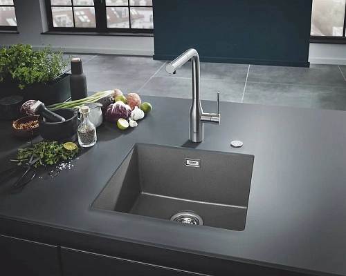 Кухонная мойка GROHE K700U с одной чашей, 457 x 406 мм, серый гранит (31653AT0) Кухонная мойка GROHE K700U с одной чашей, 457 x 406 мм, серый гранит (31653AT0)