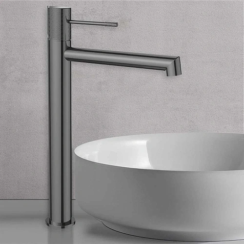 Смеситель для раковины Vincea Desire VBF-1D2GM вороненая сталь Смеситель для раковины Vincea Desire VBF-1D2GM вороненая сталь