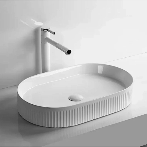 Раковина Ceruttispa CR8009 580х360х100 накладная, белая, овальная Раковина Ceruttispa CR8009 580х360х100 накладная, белая, овальная