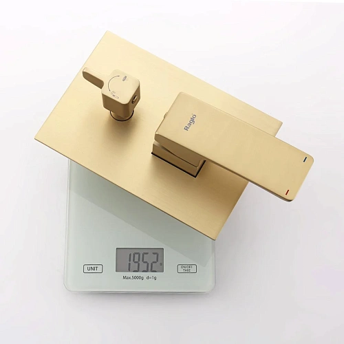 Душевая система Raglo R01.27.03 встраиваемая, золотой сатин Душевая система Raglo R01.27.03 встраиваемая, золотой сатин