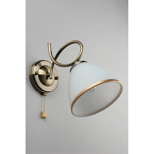 Светильник настенный (Бра) Omnilux Alimini OML-25301-01 Светильник настенный (Бра) Omnilux Alimini OML-25301-01