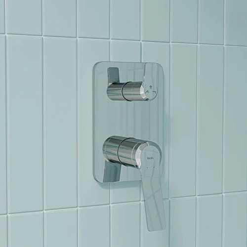 Душевая система IDDIS Parker PARSB03i68 встраиваемая, с изливом, глянцевый хром Душевая система IDDIS Parker PARSB03i68 встраиваемая, с изливом, глянцевый хром