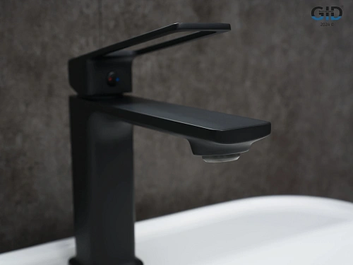 Смеситель для раковины Gid Niagara L057-BM-K L057BMK черный матовый Смеситель для раковины Gid Niagara L057-BM-K L057BMK черный матовый