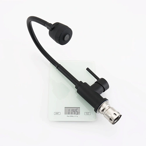 Смеситель для кухни Splenka S201.47.06 с гибким изливом, черный Смеситель для кухни Splenka S201.47.06 с гибким изливом, черный