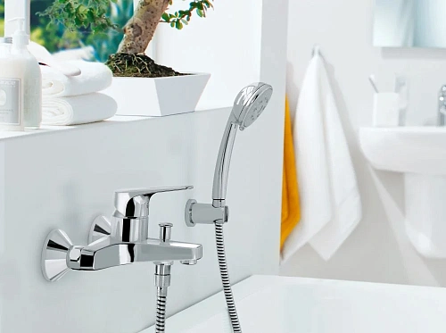 Смеситель для ванны GROHE BauFlow, хром (32811000) Смеситель для ванны GROHE BauFlow, хром (32811000)