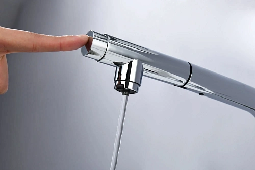 Смеситель для кухни AQUAme Cucina AQM9903CR с выдвижным изливом, с подключением к фильтру с питьевой водой, хром Смеситель для кухни AQUAme Cucina AQM9903CR с выдвижным изливом, с подключением к фильтру с питьевой водой, хром