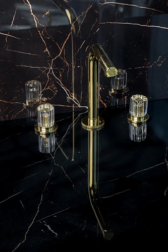 Смеситель для раковины Boheme ELEGANTE GOLD 152-G-EL Смеситель для раковины Boheme ELEGANTE GOLD 152-G-EL