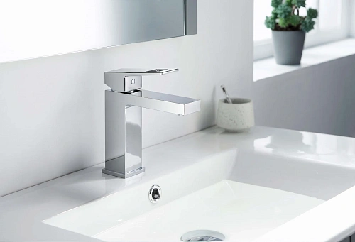 Смеситель для раковины Timo Briana 7161/00F хром Смеситель для раковины Timo Briana 7161/00F хром