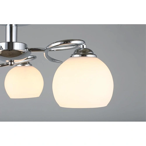 Люстра потолочная Omnilux Casoria OML-25107-03 Люстра потолочная Omnilux Casoria OML-25107-03