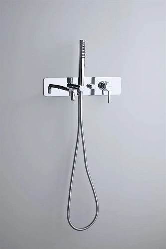 Смеситель для ванны Allen Brau Priority 5.31A05-00 (с внутренней частью) хром Смеситель для ванны Allen Brau Priority 5.31A05-00 (с внутренней частью) хром