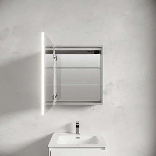 Зеркальный шкаф Sancos Evoke SC8060 600x700х136 мм, из алюминия с LED подсветкой Зеркальный шкаф Sancos Evoke SC8060 600x700х136 мм, из алюминия с LED подсветкой