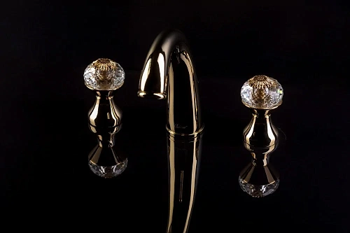 Смеситель для раковины Boheme FLORA 297-FL на 3 отверстия Смеситель для раковины Boheme FLORA 297-FL на 3 отверстия