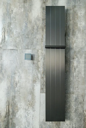 Полотенцесушитель электрический Boheme Flat BLACK 725-B Полотенцесушитель электрический Boheme Flat BLACK 725-B