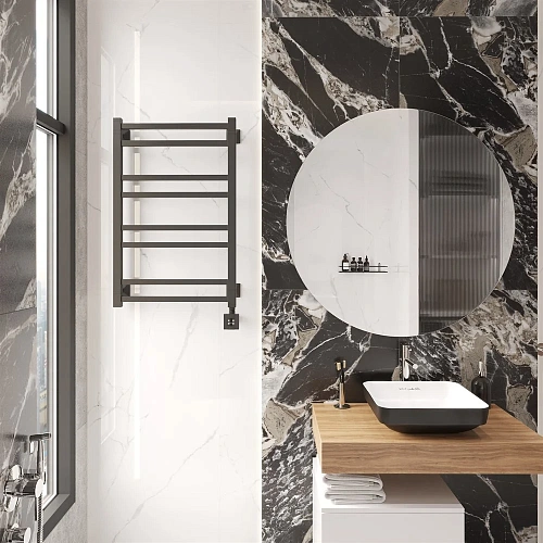 Полотенцесушитель электрический EWRIKA Кассандра Pg 80x50 R, черный матовый 510355 Полотенцесушитель электрический EWRIKA Кассандра Pg 80x50 R, черный матовый 510355