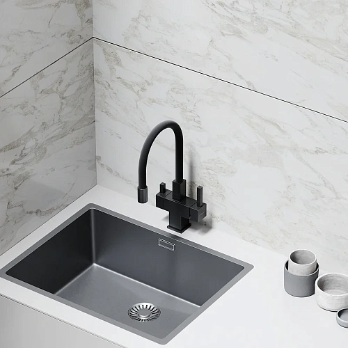 Смеситель для кухни Sancos Arno SC4005MB под фильтр, черный матовый Смеситель для кухни Sancos Arno SC4005MB под фильтр, черный матовый