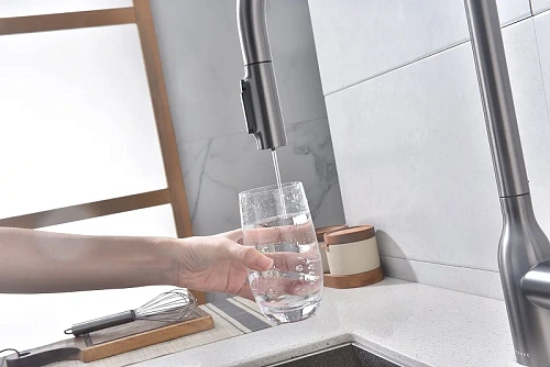 Смеситель для кухни Paulmark Universal вороненая сталь Un213880-GM Смеситель для кухни Paulmark Universal вороненая сталь Un213880-GM