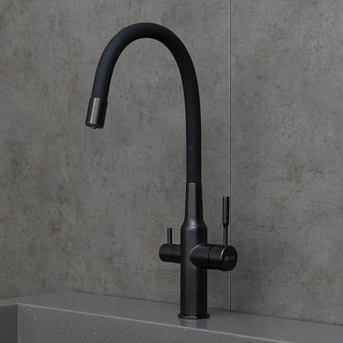 Смеситель для кухни Lemark Expert LM5083BL-Black c гибким изливом, с подключением к фильтру, черный/черный Смеситель для кухни Lemark Expert LM5083BL-Black c гибким изливом, с подключением к фильтру, черный/черный